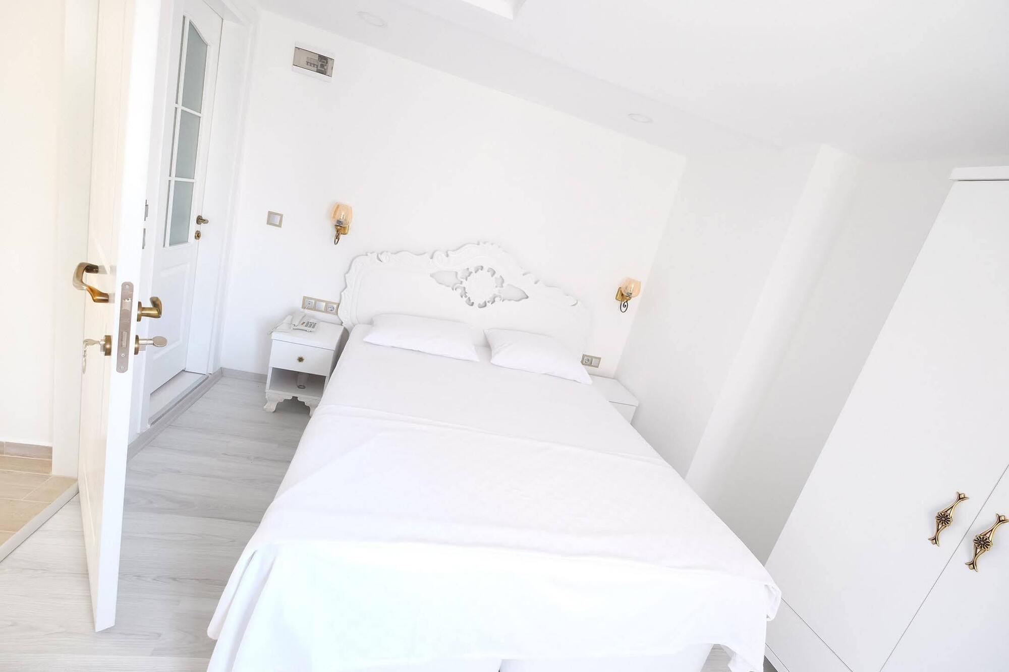 Bugra Alacati (Adults Only) Exterior photo